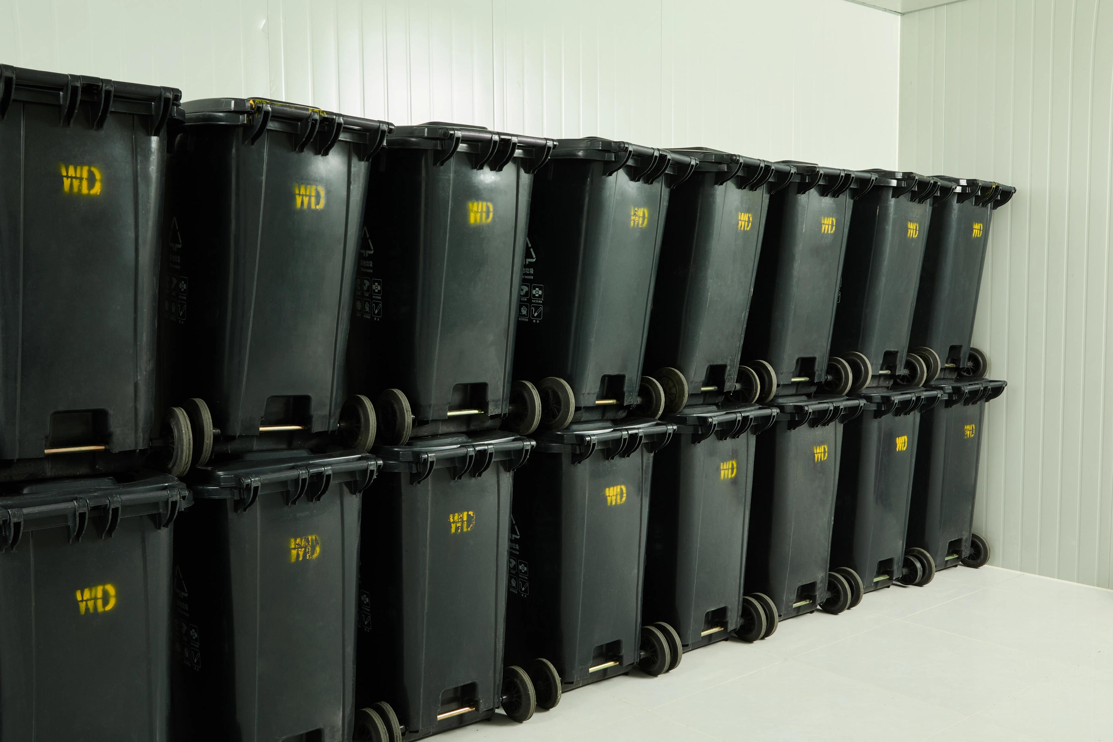 Removable Residue Collecting Bins